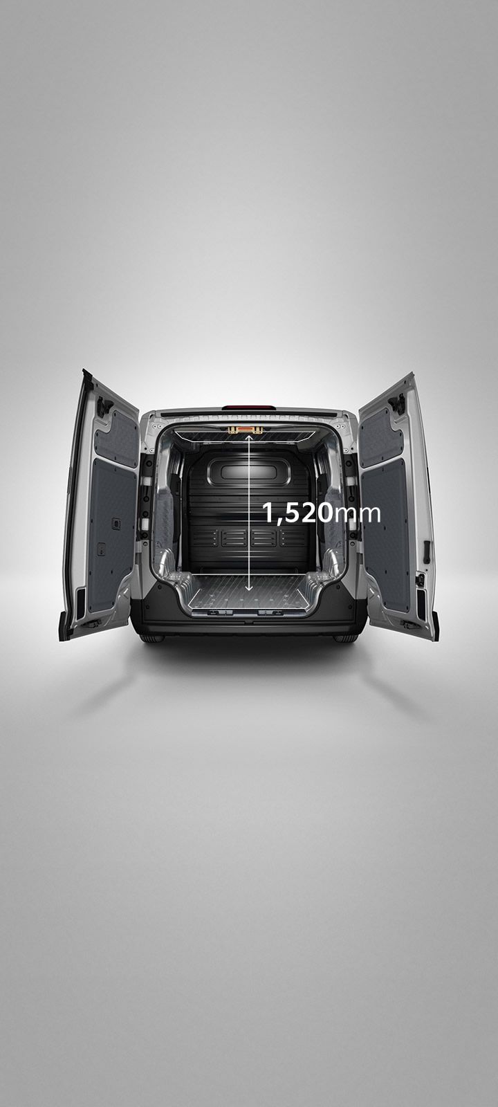 Ansicht des Kia PV5 Cargo von hinten mit geöffneten Laderaumtüren.